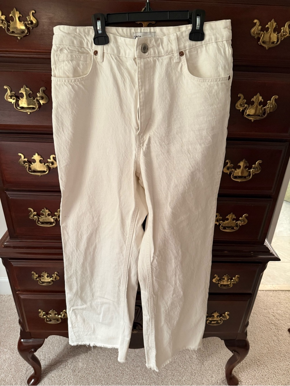 Zara Off-White Women’s Boyfriend Jeans